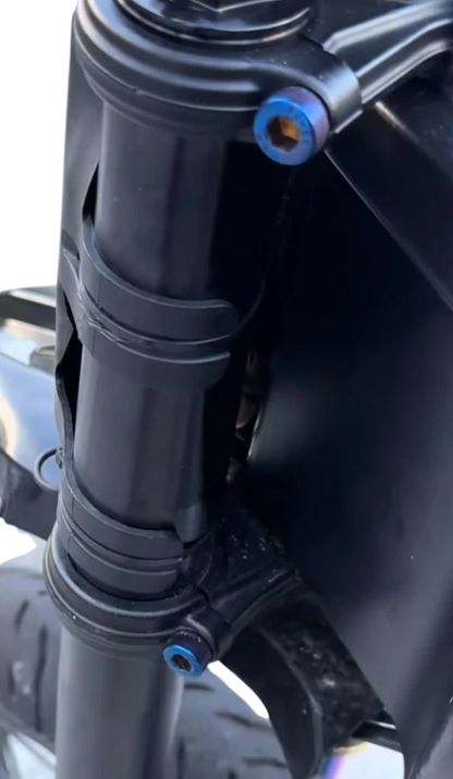 Tuttio triple clamp bolts(4pc)